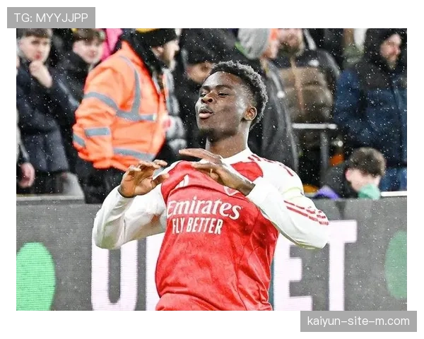 萨卡续约后打破进球荒 英格兰边锋德比战表现活跃