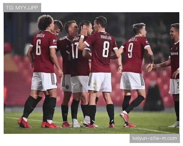 达马克4-2-3-1防守反击 进攻端效率低下依赖定位球创造机会